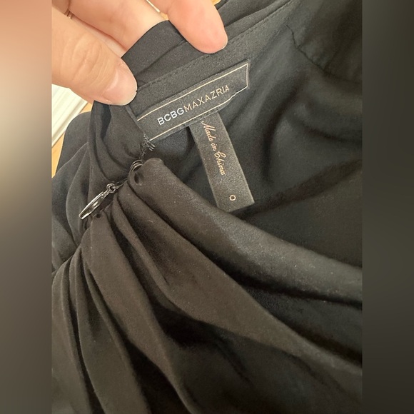 BCBG MAXAZRIA Black Halter Maxi Dress with Chain Neck – Size 0 - Picture 6 of 8